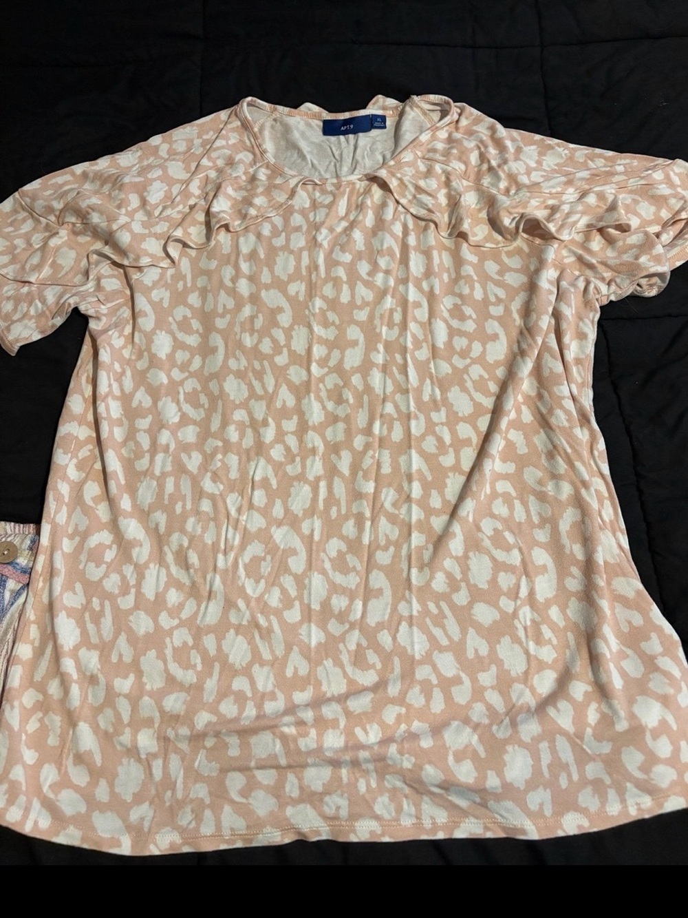 Apt. 9 Peach and White Leopard Print Short Sleeve Ruffle Top